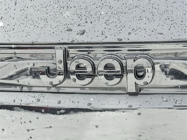 Thumbnail: 2023 Jeep Grand Cherokee - 11