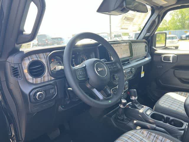 Thumbnail: 2026 Jeep Wrangler - 18