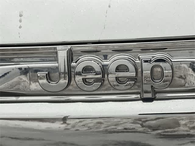 Thumbnail: 2023 Jeep Grand Cherokee - 11