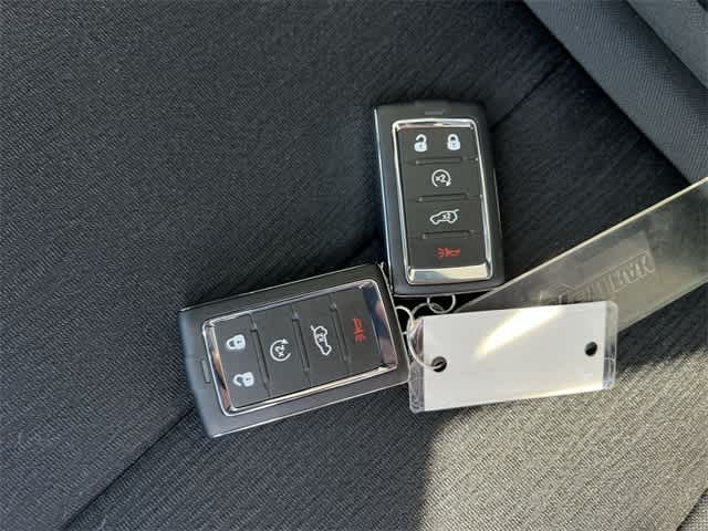 Thumbnail: 2025 Jeep Grand Cherokee - 25