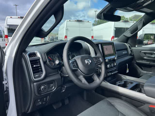 Thumbnail: 2026 RAM 1500 - 18