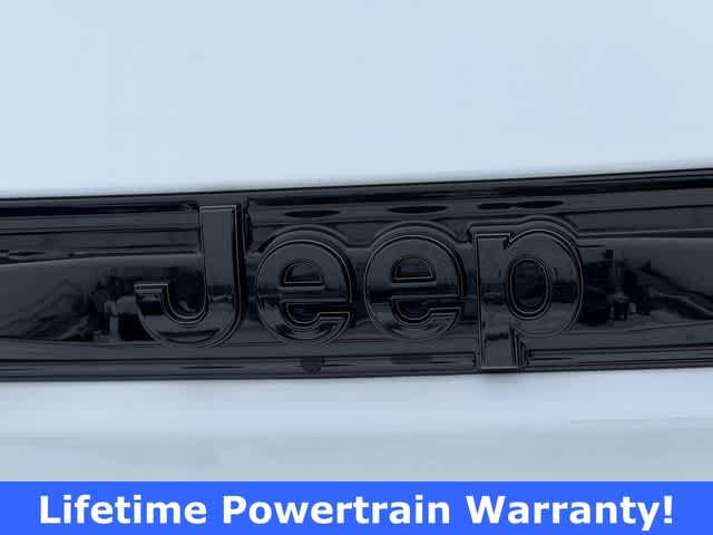 Thumbnail: 2026 Jeep Grand Cherokee - 11