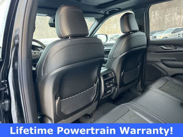 Thumbnail: 2025 Jeep Grand Cherokee - 16