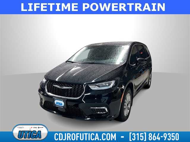 Thumbnail: 2026 Chrysler Pacifica - 1