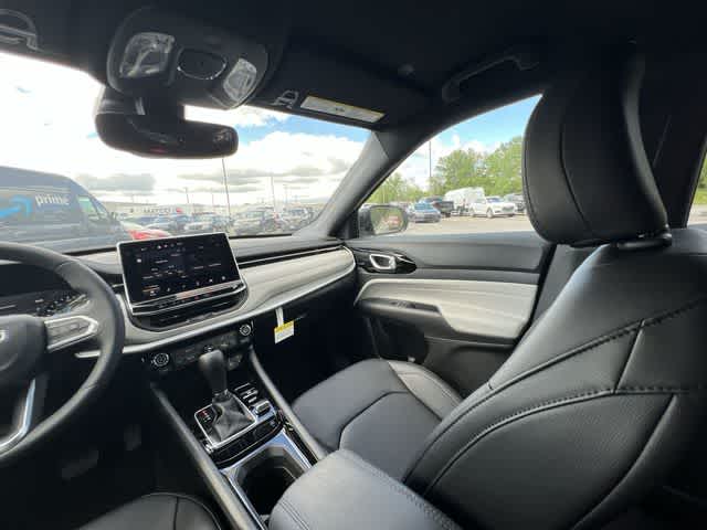 Thumbnail: 2026 Jeep Compass - 11