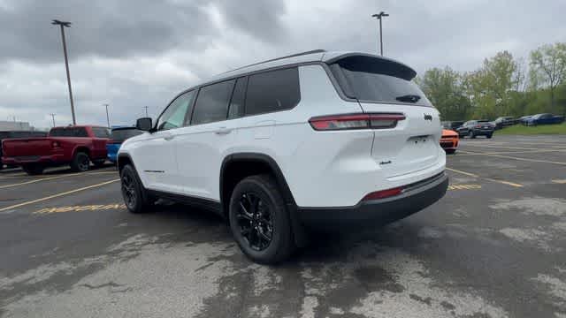 Thumbnail: 2026 Jeep Grand Cherokee L - 6