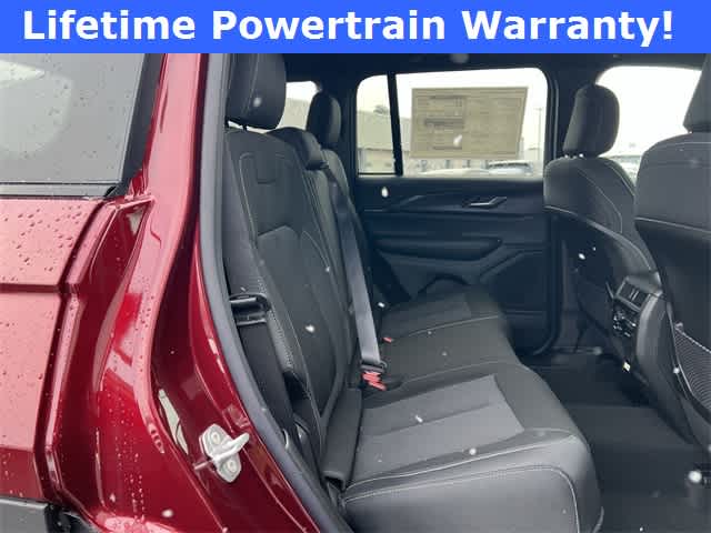 Thumbnail: 2025 Jeep Grand Cherokee - 18