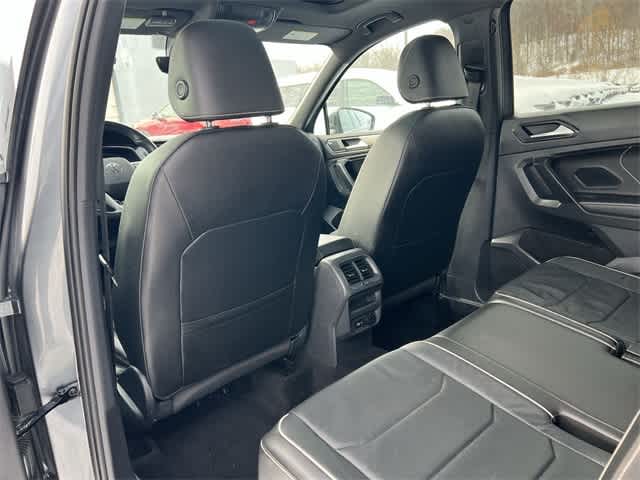 Thumbnail: 2022 Volkswagen Tiguan - 16