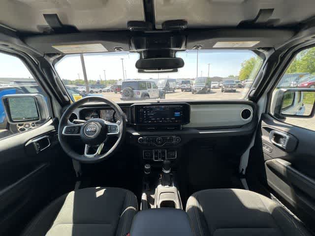 Thumbnail: 2025 Jeep Wrangler - 21