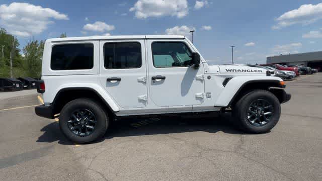 Thumbnail: 2026 Jeep Wrangler - 9