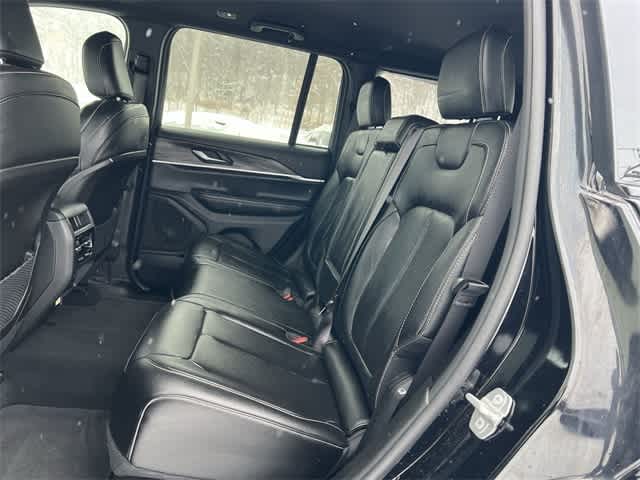 Thumbnail: 2024 Jeep Grand Cherokee - 17