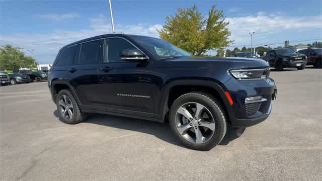 Thumbnail: 2022 Jeep Grand Cherokee - 2
