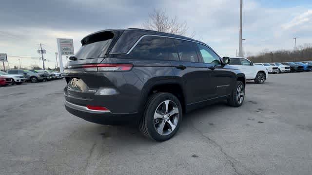 Thumbnail: 2026 Jeep Grand Cherokee - 8