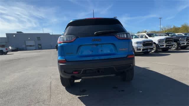 Thumbnail: 2019 Jeep Cherokee - 7