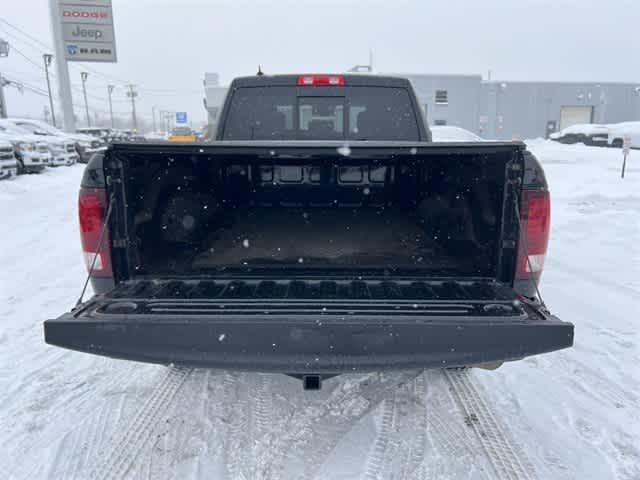 Thumbnail: 2022 RAM 1500 Classic - 24