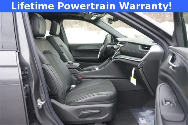 Thumbnail: 2025 Jeep Grand Cherokee L - 33