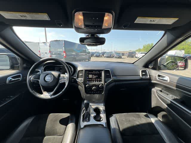 Thumbnail: 2017 Jeep Grand Cherokee - 21
