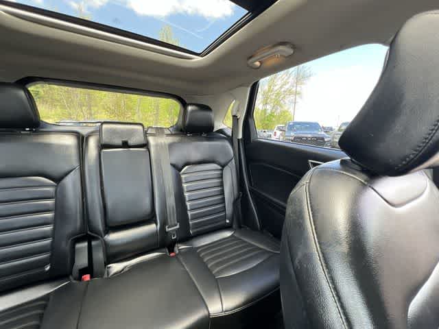 Thumbnail: 2022 Ford Edge - 15
