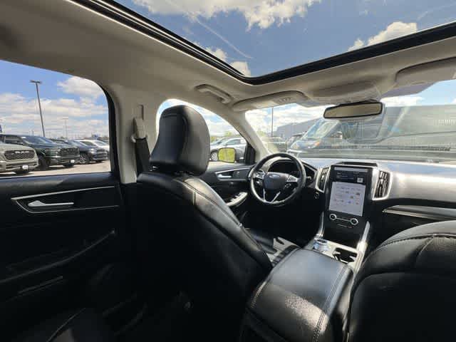 Thumbnail: 2022 Ford Edge - 17