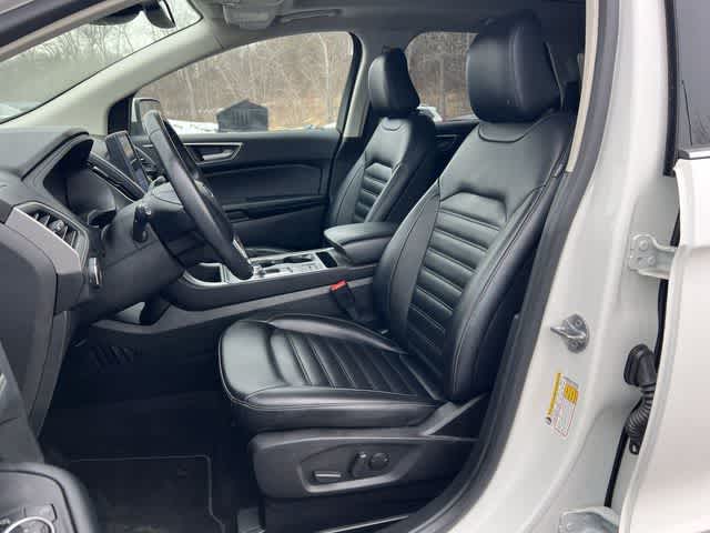 Thumbnail: 2022 Ford Edge - 15