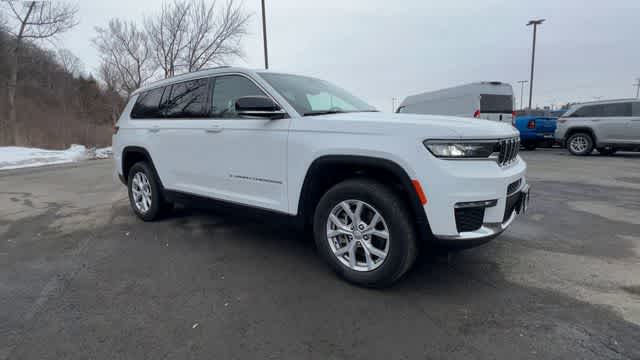 Thumbnail: 2022 Jeep Grand Cherokee - 2