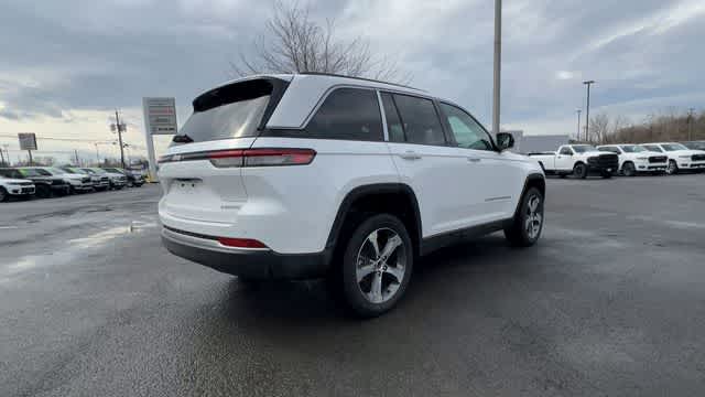 Thumbnail: 2026 Jeep Grand Cherokee - 8