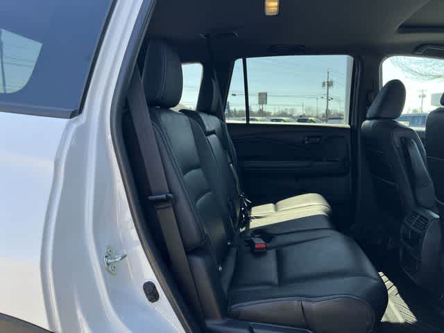 Thumbnail: 2023 Honda Passport - 18