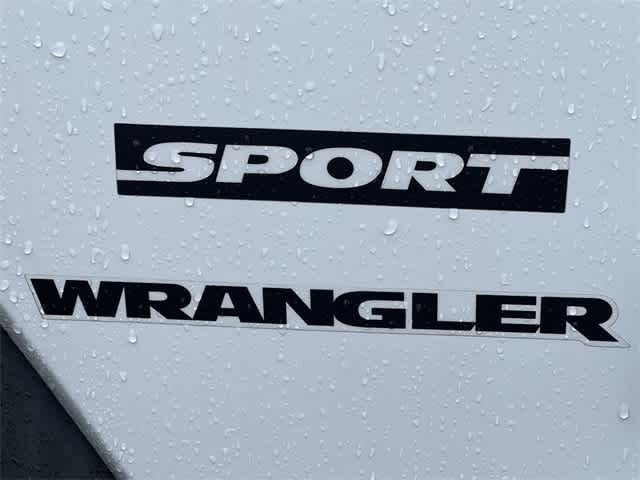 2017 Jeep Wrangler Sport 11