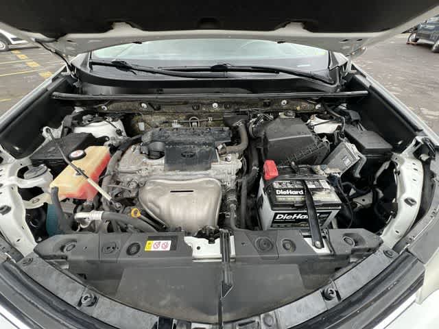 Thumbnail: 2018 Toyota RAV4 - 21
