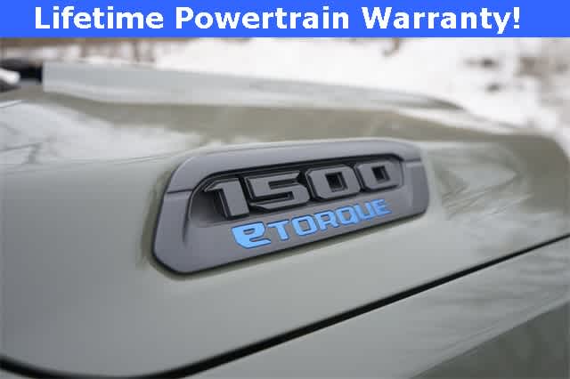 Thumbnail: 2026 RAM 1500 - 15