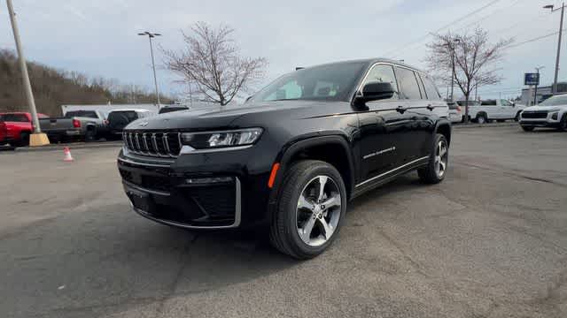 Thumbnail: 2026 Jeep Grand Cherokee - 4