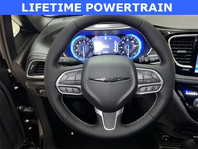 Thumbnail: 2026 Chrysler Pacifica - 20