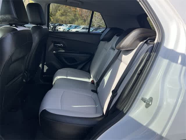 Thumbnail: 2020 Chevrolet Trax - 17