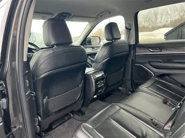 Thumbnail: 2022 Jeep Grand Cherokee - 16