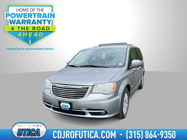 2016 Chrysler Town & Country Touring -
                  Yorkville, NY