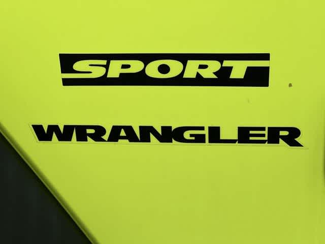 Thumbnail: 2017 Jeep Wrangler - 11