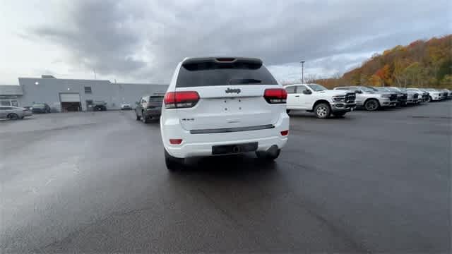 Thumbnail: 2018 Jeep Grand Cherokee - 7