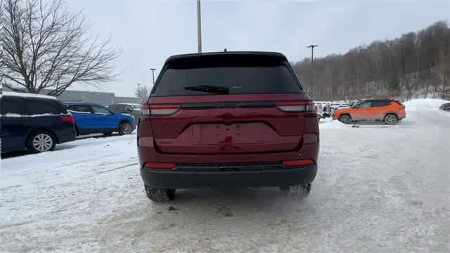 Thumbnail: 2023 Jeep Grand Cherokee - 7