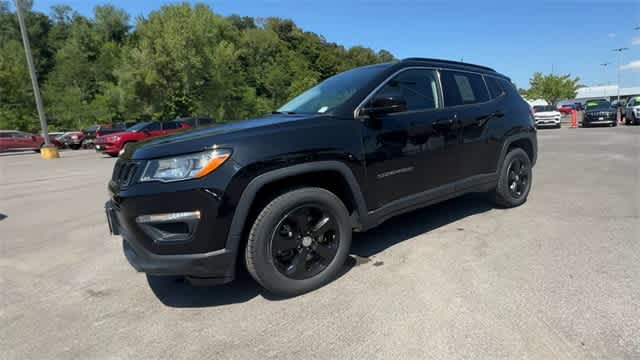 Thumbnail: 2019 Jeep Compass - 4