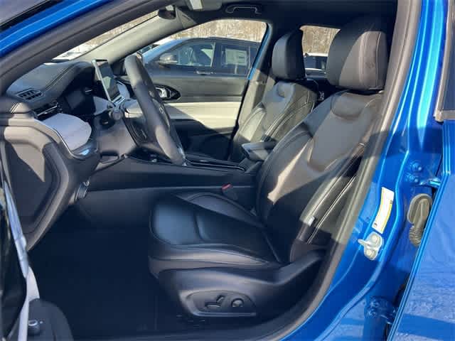 Thumbnail: 2024 Jeep Compass - 15