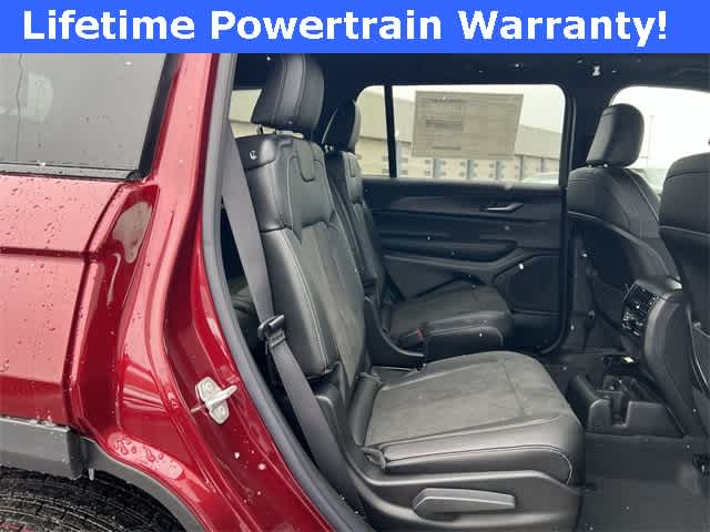 Thumbnail: 2025 Jeep Grand Cherokee L - 18