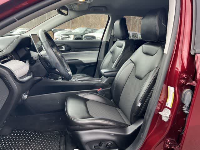 Thumbnail: 2022 Jeep Compass - 15