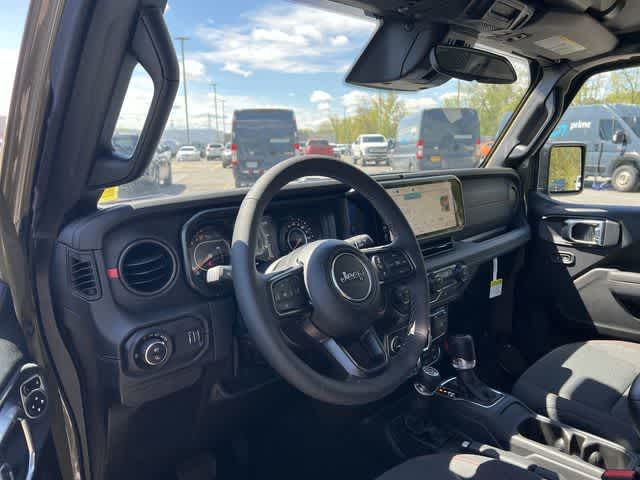 Thumbnail: 2026 Jeep Gladiator - 18
