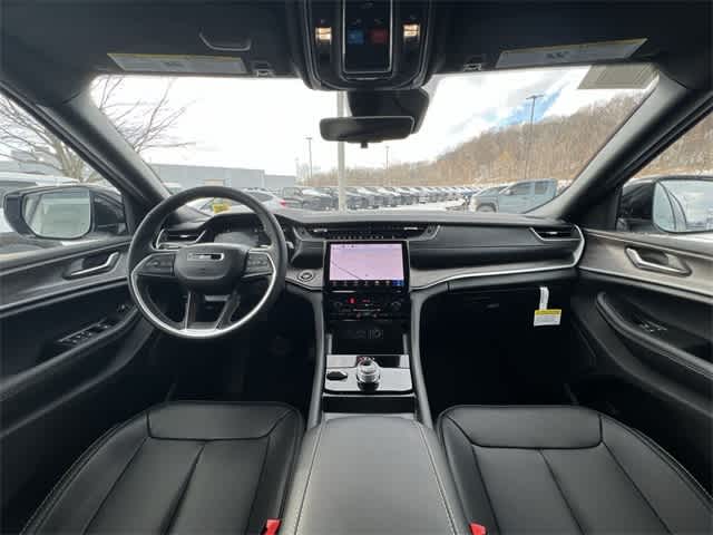 Thumbnail: 2025 Jeep Grand Cherokee - 14