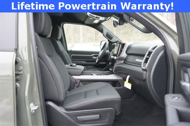 Thumbnail: 2026 RAM 1500 - 33