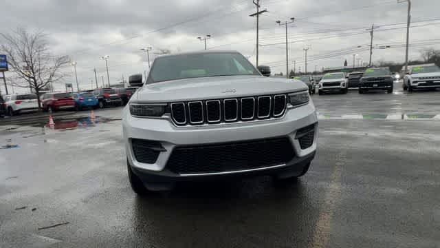 Thumbnail: 2026 Jeep Grand Cherokee - 3