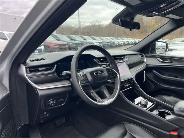 Thumbnail: 2025 Jeep Grand Cherokee - 10