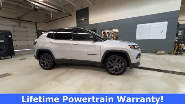 Thumbnail: 2026 Jeep Compass - 9