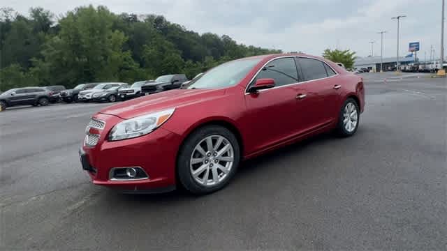 Thumbnail: 2013 Chevrolet Malibu - 4