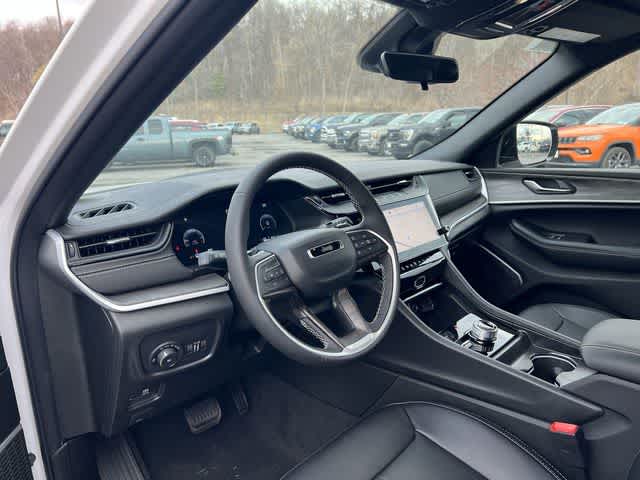 Thumbnail: 2026 Jeep Grand Cherokee - 10